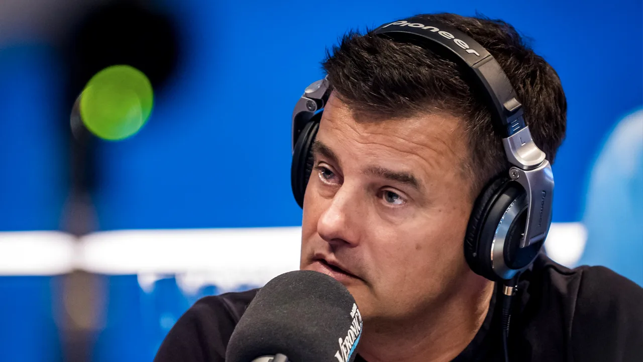 Gesprek tussen Wilfred en nieuwe zenderbaas verliep niet zoals verwacht