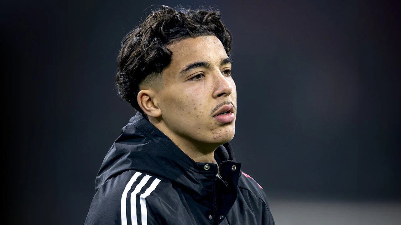 Fred Grim bestraft 'laatkomer' Rayane Bounida