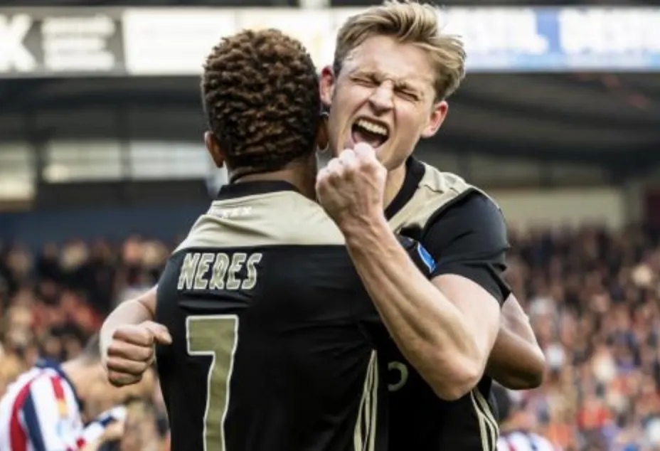 Ajax verslaat Willem II