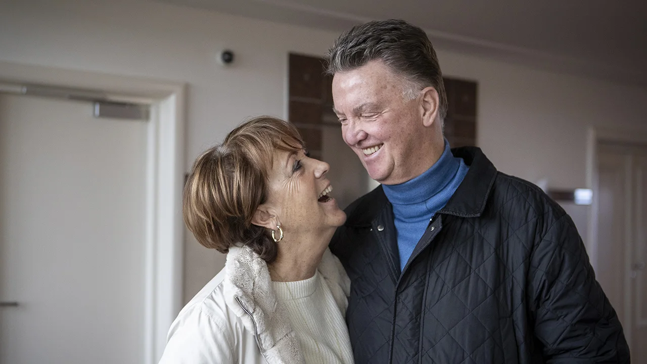 Truus van Gaal over 'oud wijf' Louis: 'Slapen nog lepeltje-lepeltje'