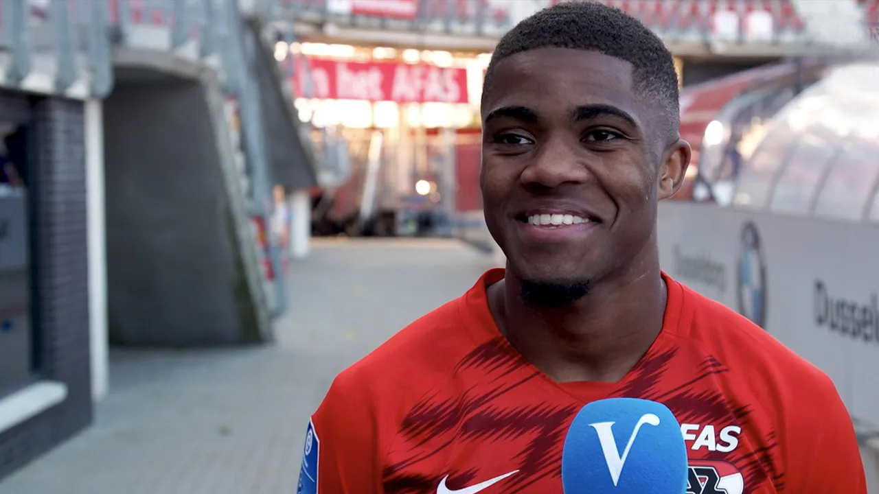 Boadu geeft bal na drie doelpunten aan zijn vader