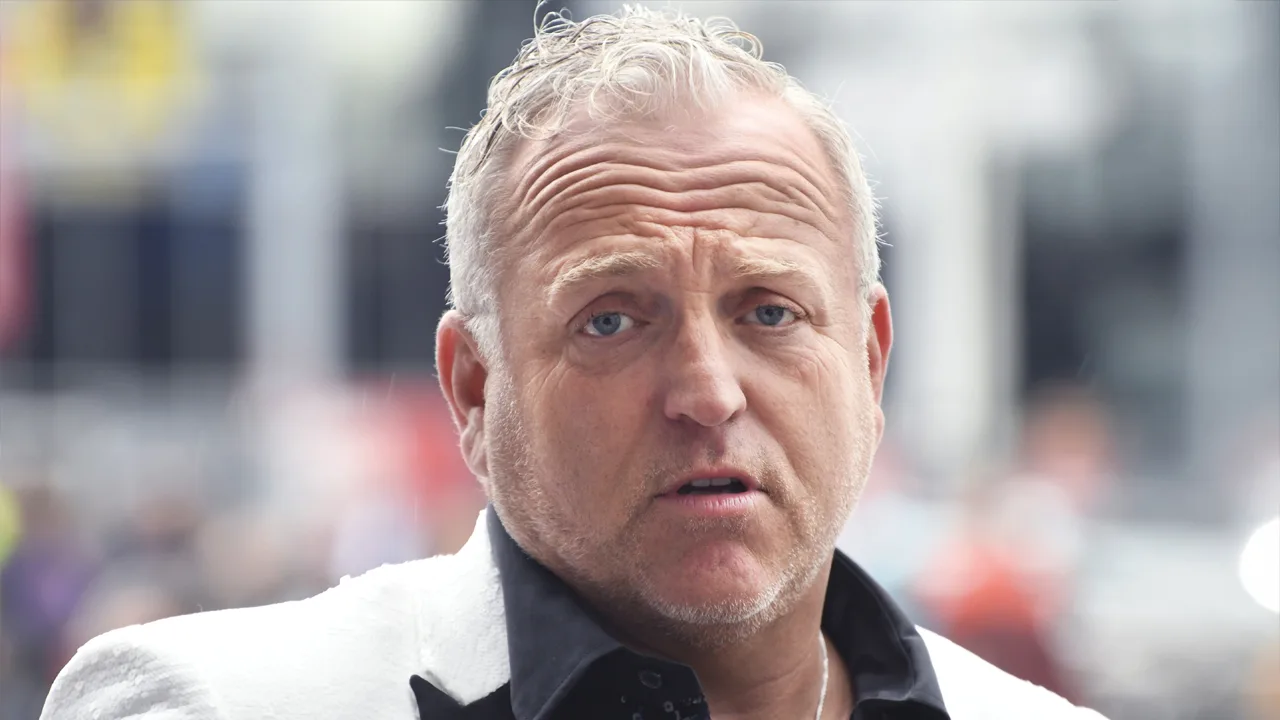 'Nu alweer een streep door het huwelijk van Gordon?'