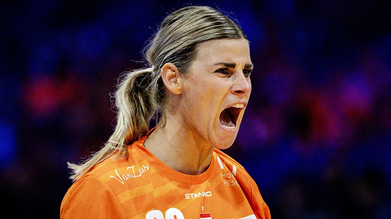 Nederlandse handbalsters naar halve finale op WK in eigen land