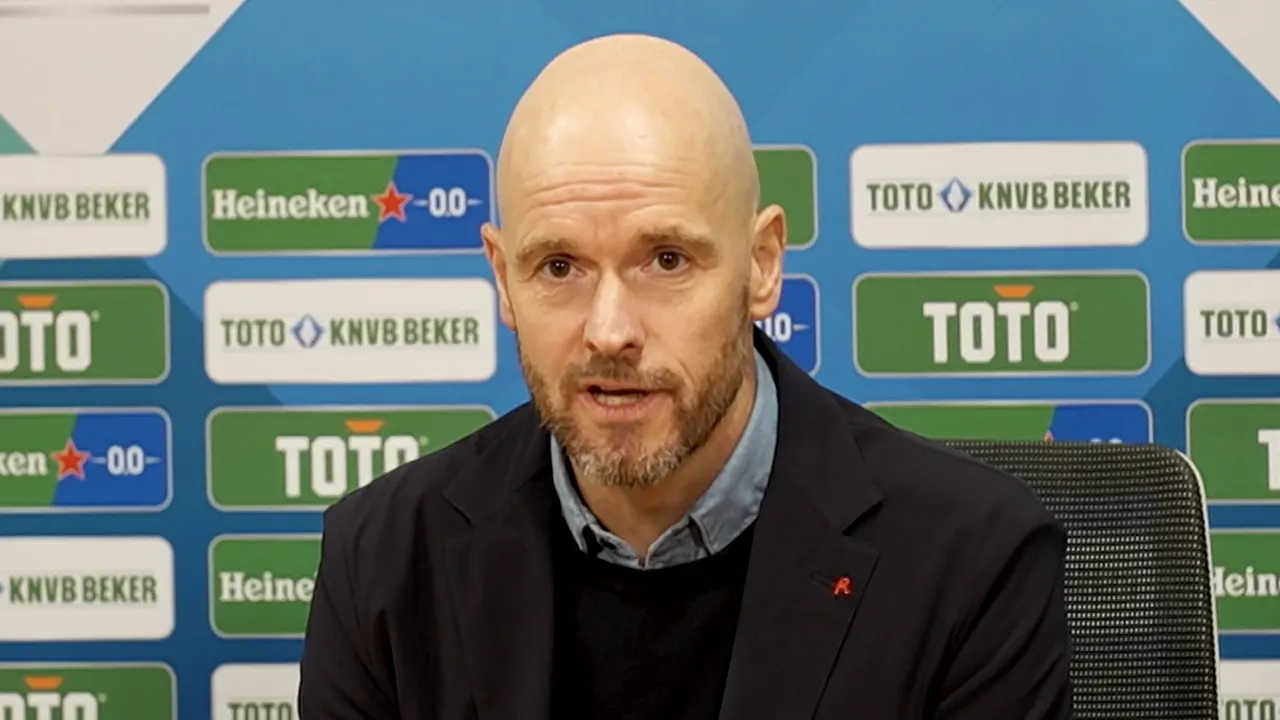 Ten Hag: 'Uitstekende eerste helft, heel matige tweede helft'