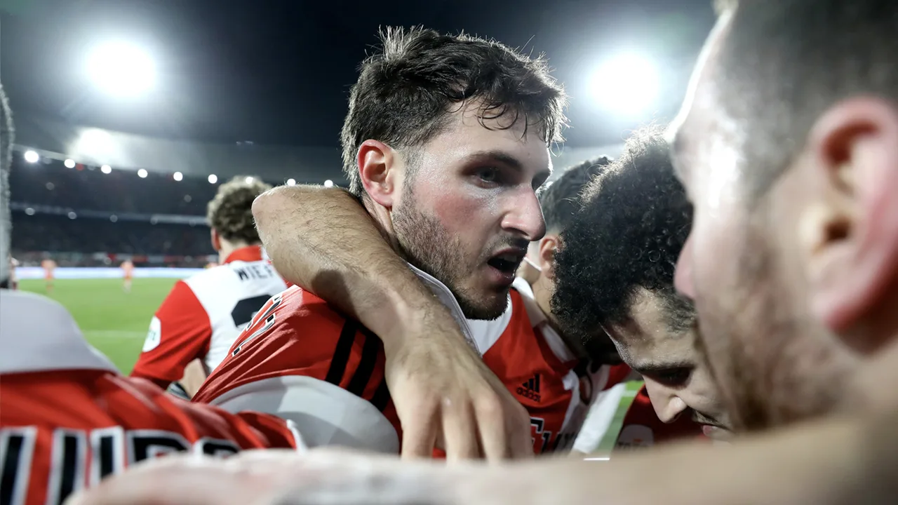 Feyenoord - Sjachtar Donetsk en AZ - Lazio donderdag te zien bij Veronica
