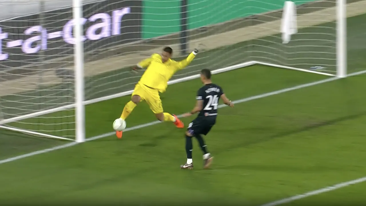 KANS: AZ bijna op voorsprong door eigen doelpunt West Ham United