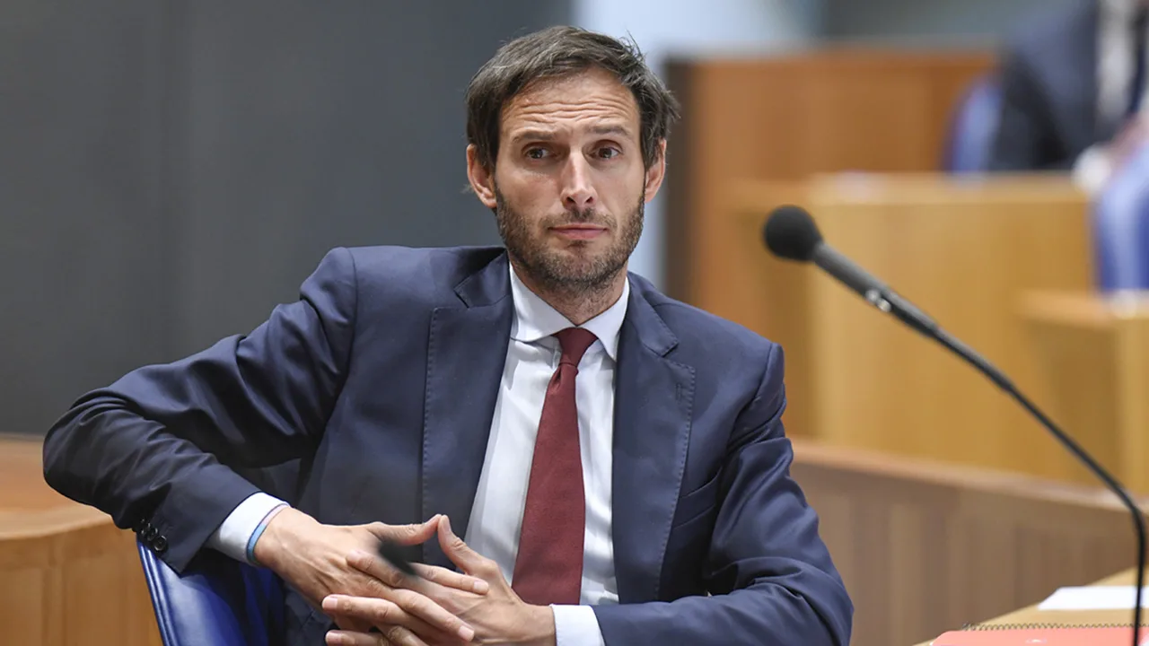 Afvaardiging kabinet tegen wens van Kamer tóch naar WK in Qatar