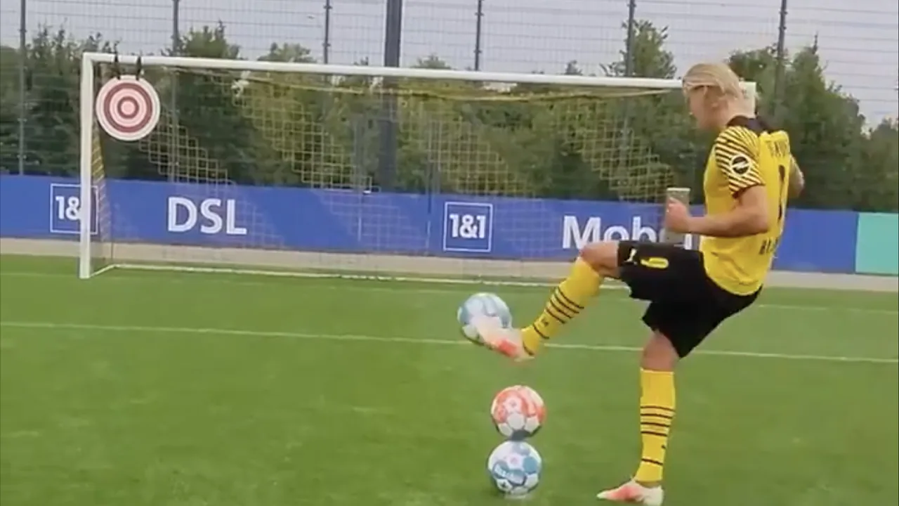 Echt of nep? Haaland legt drie ballen op elkaar en schiet ze allemaal in de roos