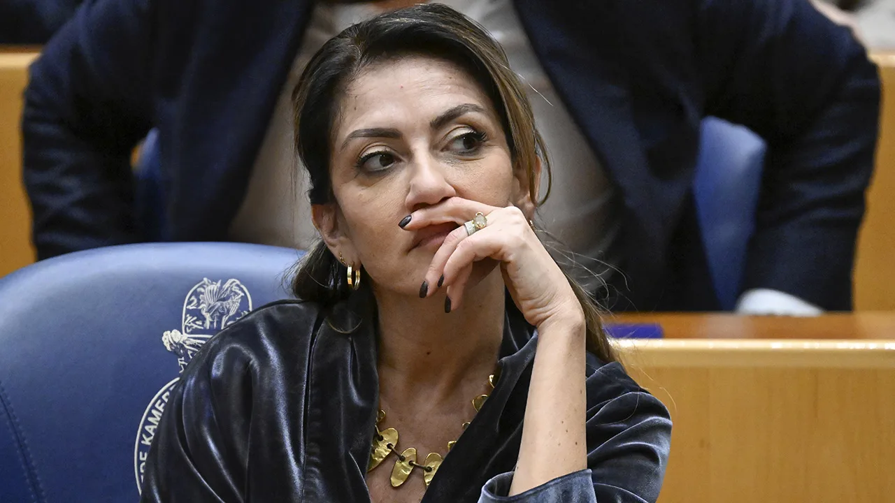 Informateur Wijers (D66) maakt excuses aan Yeşilgöz wegens 'ongepast taalgebruik'