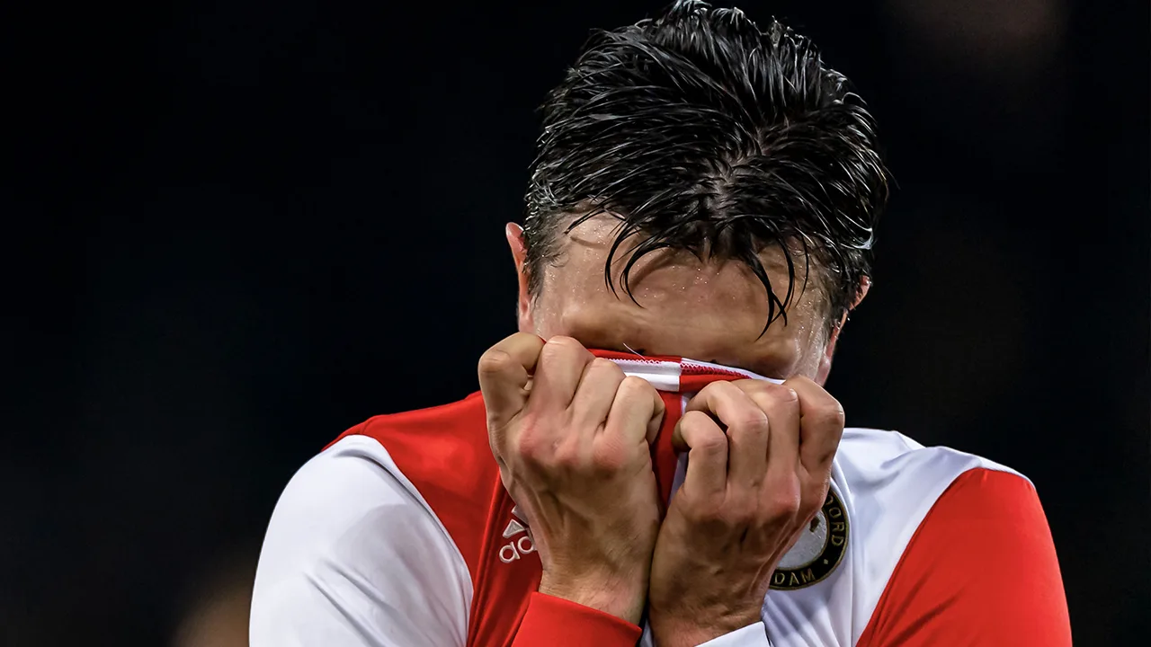 Knieblessure voor Berghuis