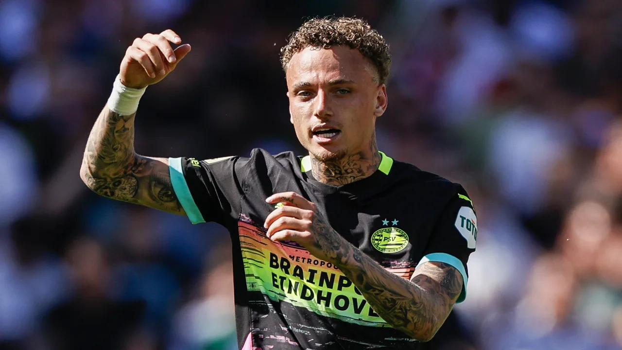 Vader Noa Lang knock-out geslagen als scheidsrechter bij jeugdtoernooi