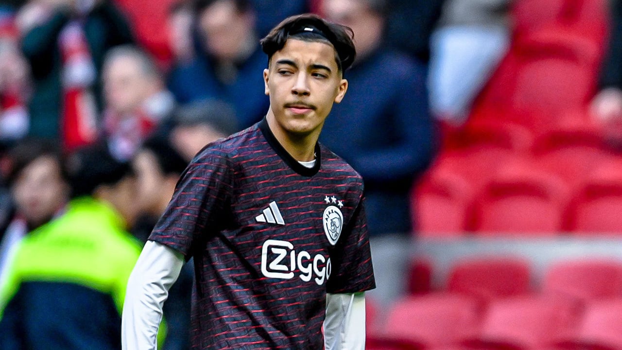 Officieel: Rayane Bounida verlengt contract bij Ajax tot zomer van 2028