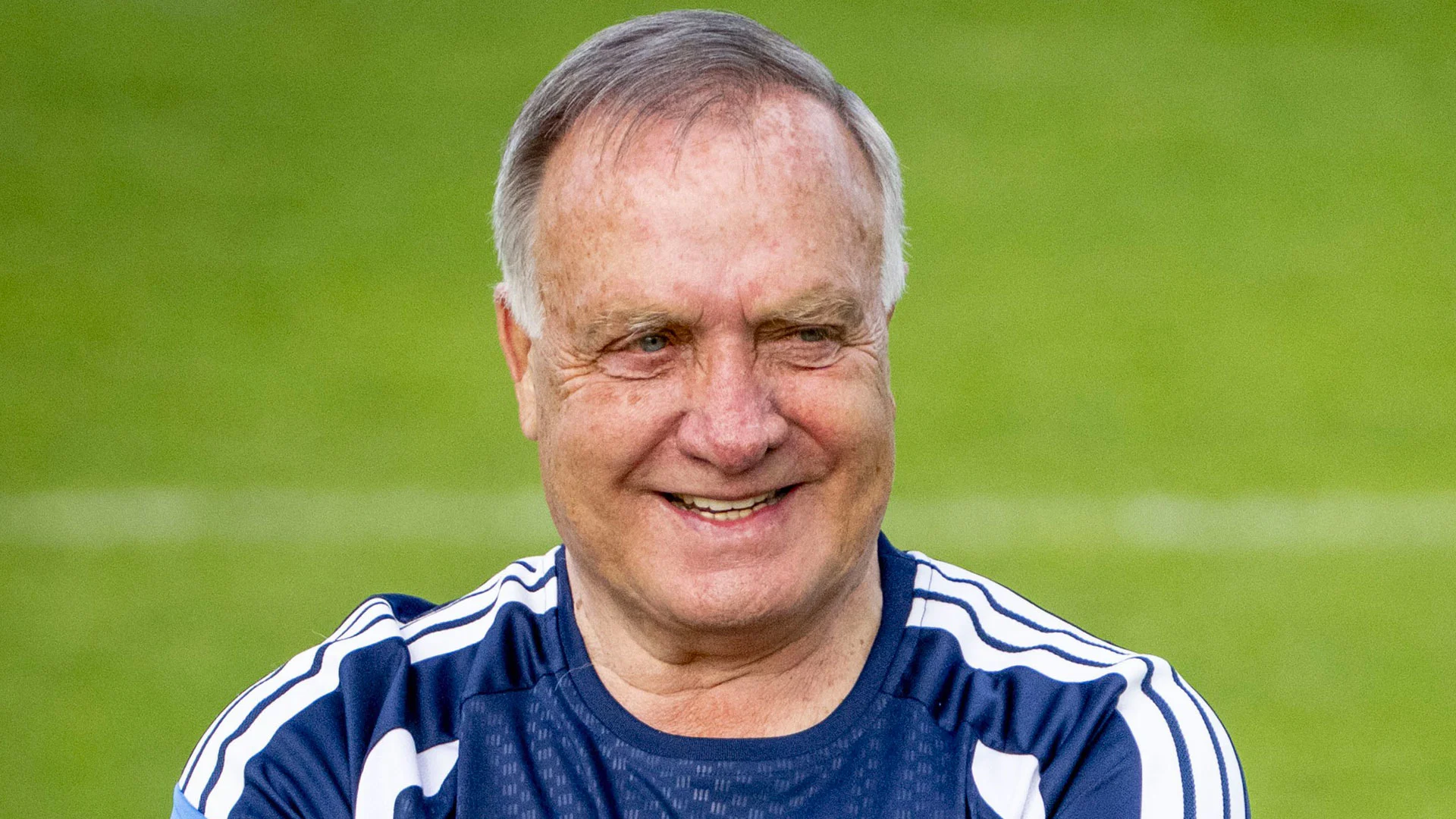 Dick Advocaat sluit langer verblijf als bondscoach Curaçao niet uit