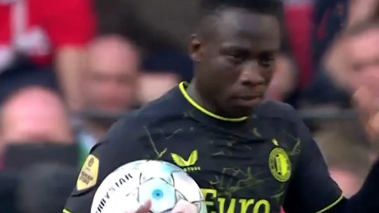 Videogoal: Yankuba Minteh schiet Feyenoord op gelijke hoogte tegen PSV