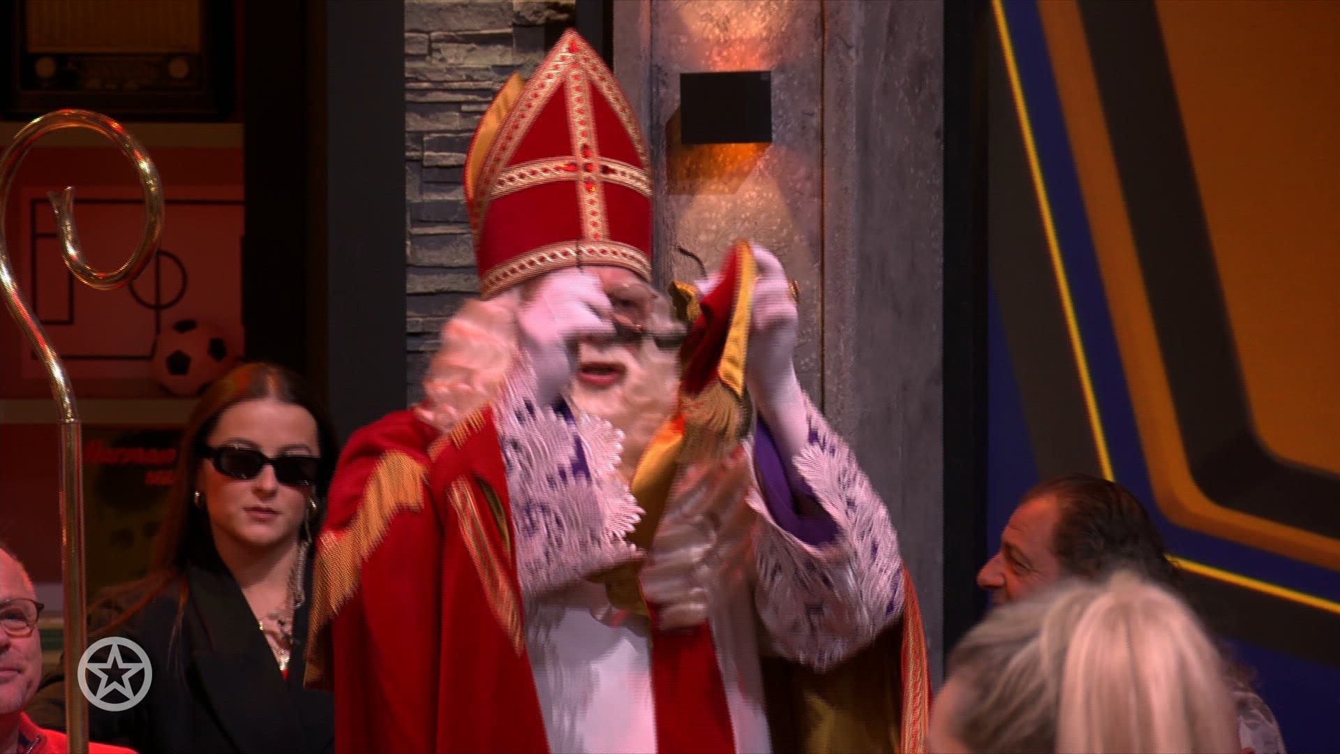 Vandaag Inside-mannen over bezoek van Sinterklaas