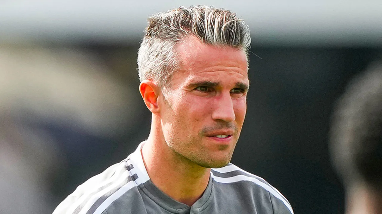 Van Persie over assistentschap Feyenoord: 'Ligt niet voor de hand'