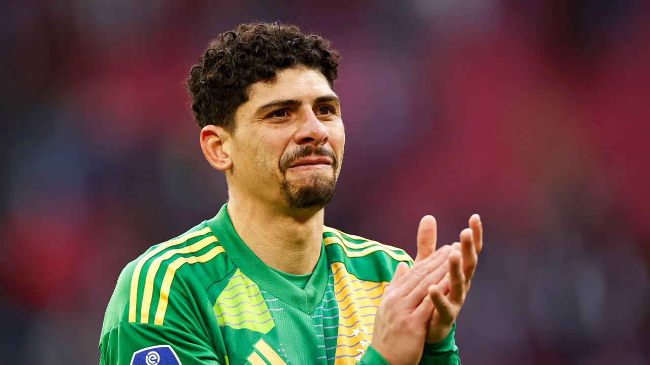 Ajax-doelman Matheus toch nog speelgerechtigd in de Europa League