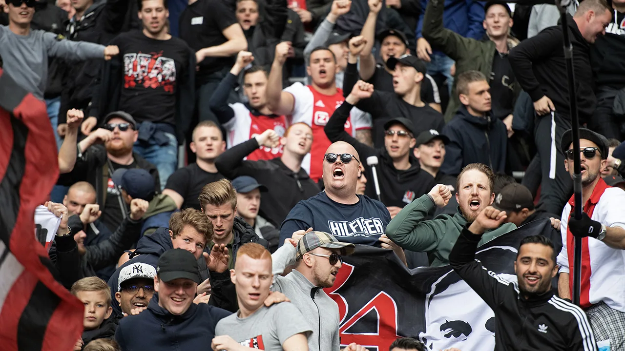 UEFA straft Ajax: Amsterdammers zonder supporters naar Chelsea