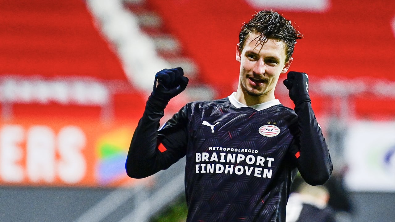 PSV wint moeizaam bij hekkensluiter FC Emmen