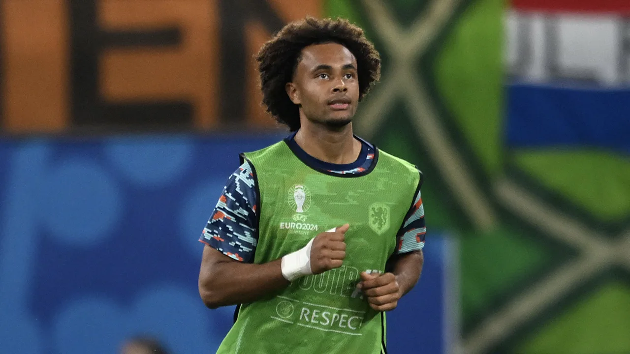 Joshua Zirkzee ontbreekt op training van Oranje