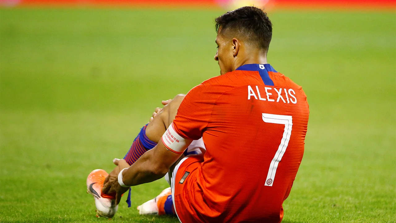 Inter moet Sánchez drie maanden missen