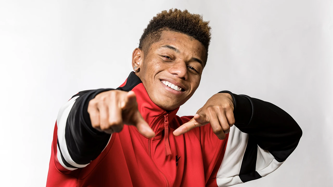 Ajax breekt contract gewilde Neres open