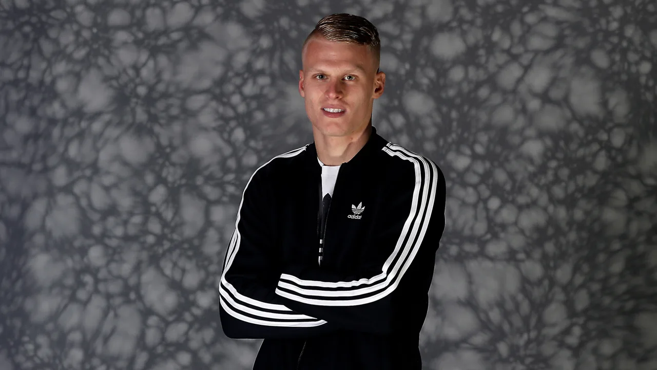 'Oud-Ajacied Bakker voor 19 miljoen euro naar Premier League'