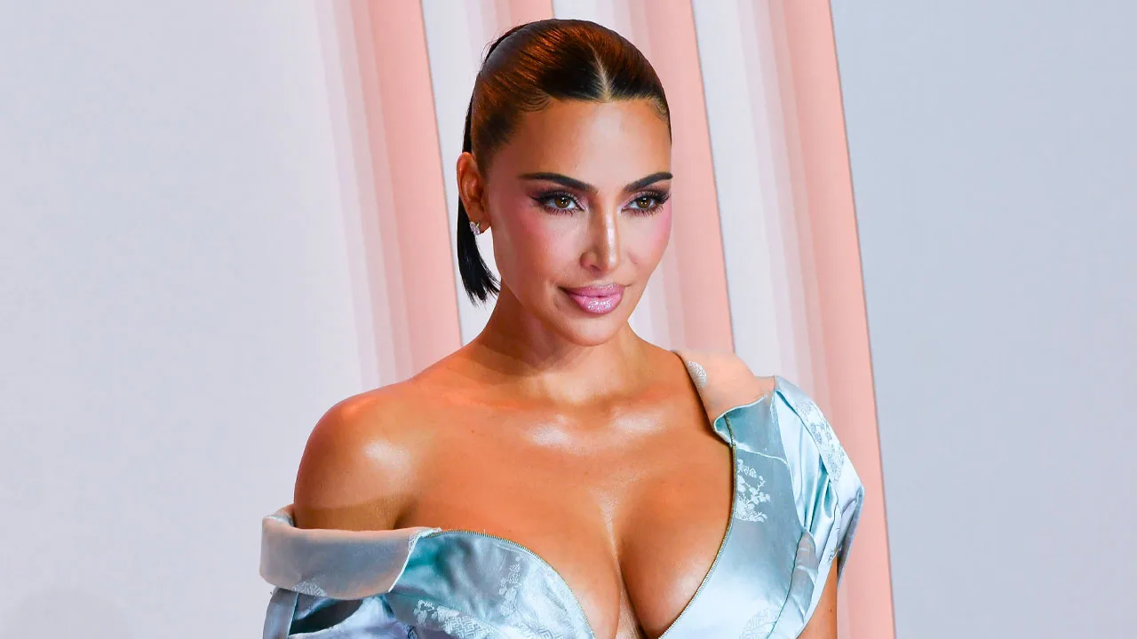 Kim Kardashian twijfelt aan maanlanding uit 1969: 'Ik denk dat het nep was!'