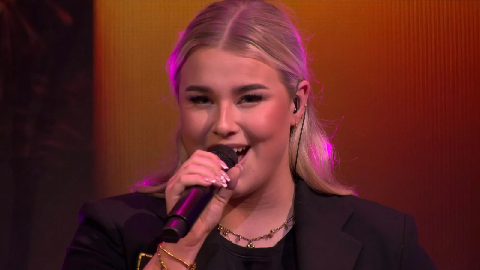 Senna opent De Oranjewinter met ‘Ik kan je niet vergeten'