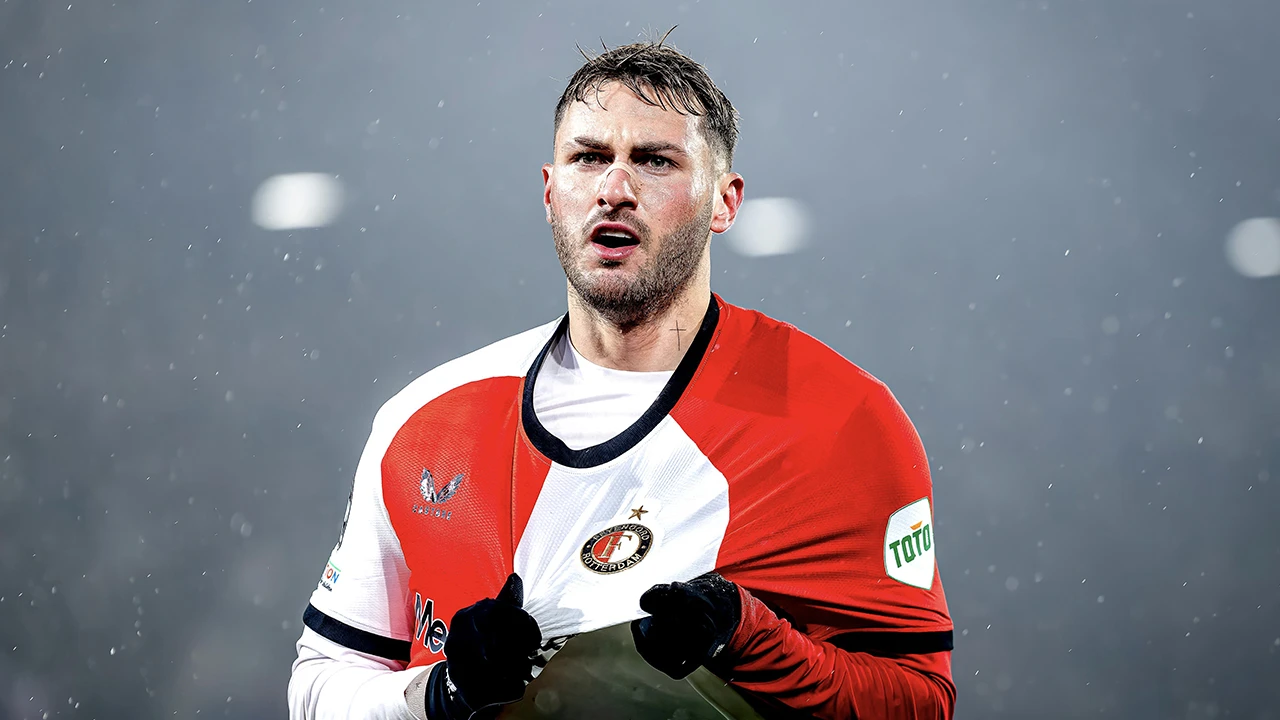 Officieel: Santiago Giménez maakt recordtransfer van Feyenoord naar AC Milan