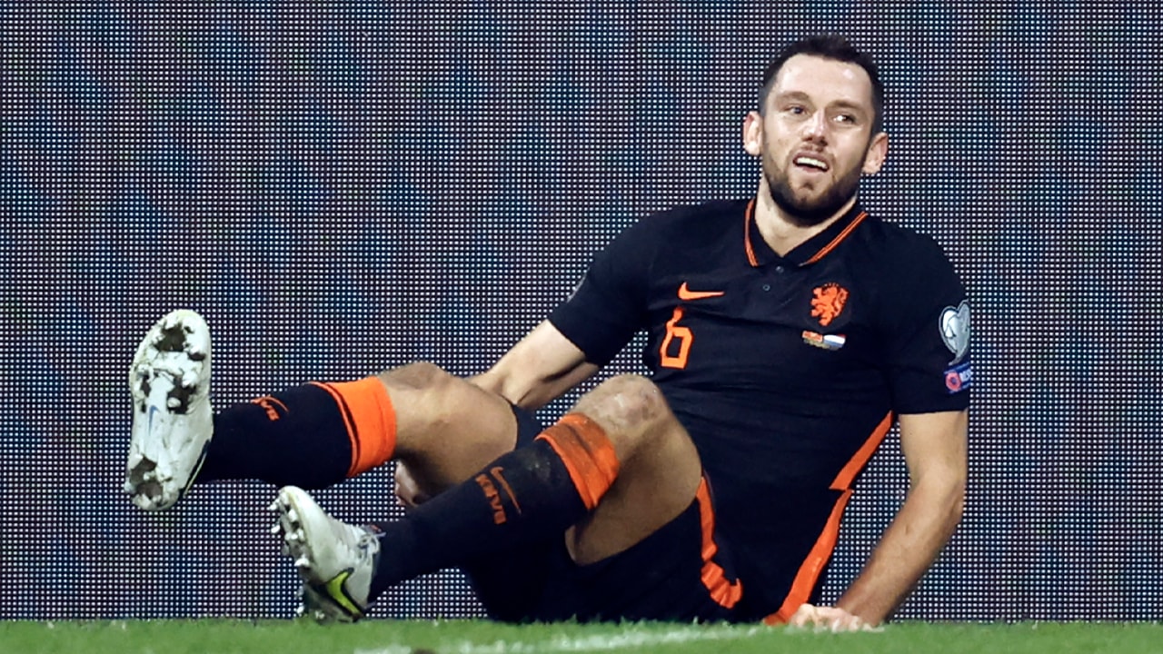 Geblesseerde Stefan de Vrij verlaat trainingskamp Oranje