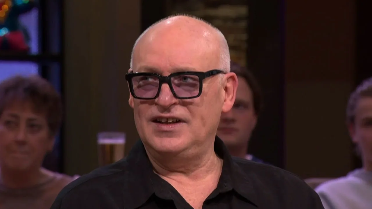 René van der Gijp over Oranje-international: 'Wel lekker om hem achter Memphis te hebben!'