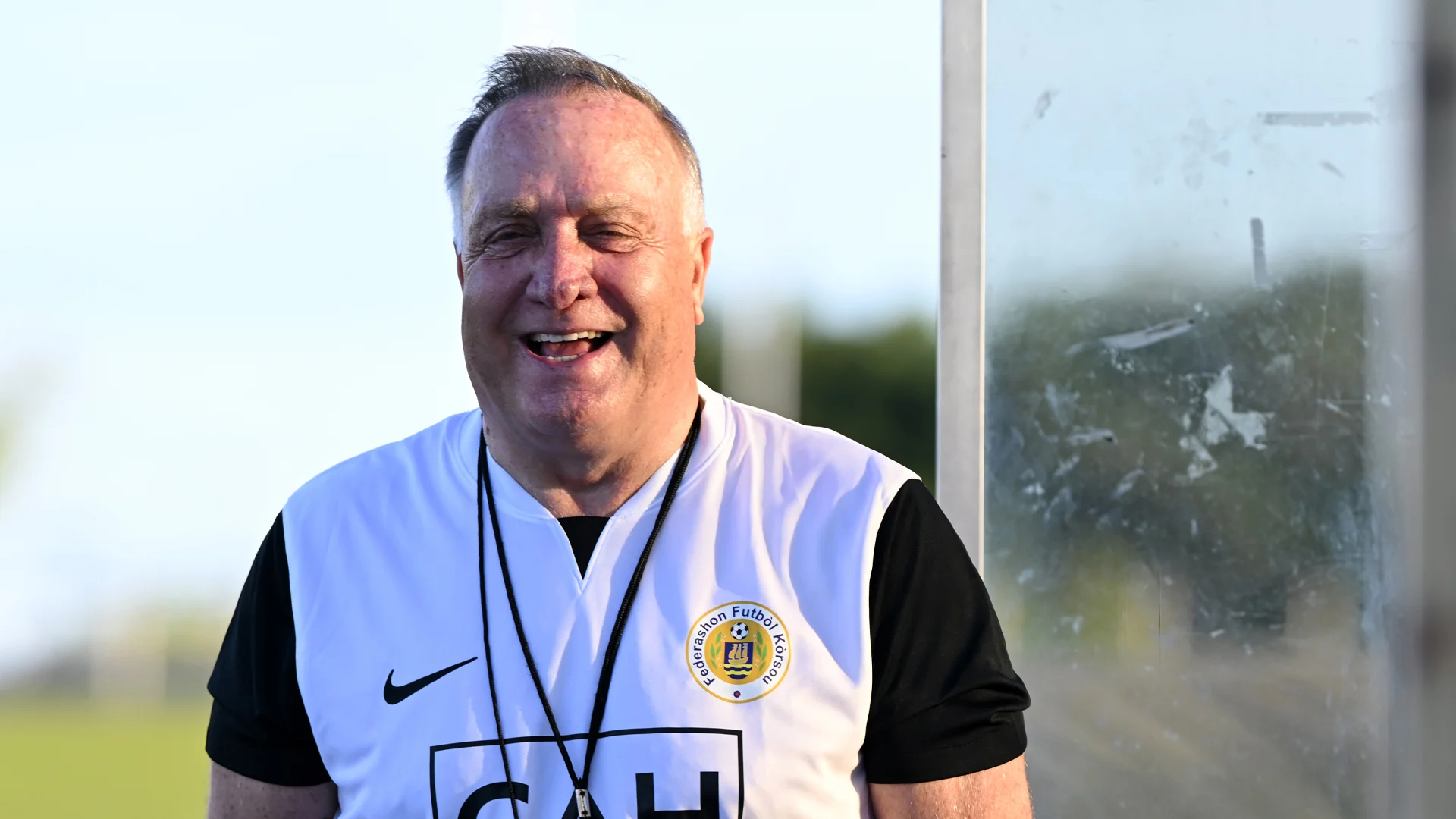 Dick Advocaat mag blijven dromen van WK voetbal: Curaçao wint van Bermuda