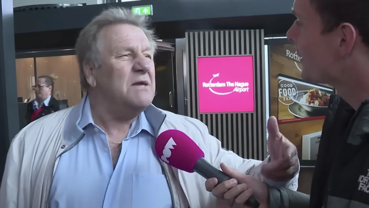 Boskamp pakt PowNed-verslaggever aan na Feyenoord-suggestie: 'Wat een achterlijke vraag...'