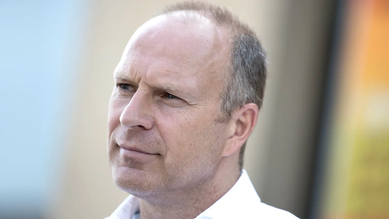 Molenaar trainer Almere City, Maaskant weg