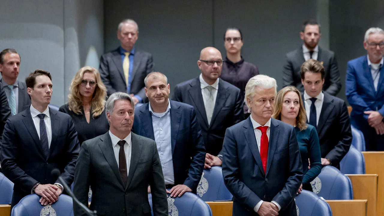 Kamer roept op zo snel mogelijk nieuwe verkiezingen te houden