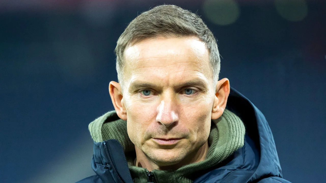 Pepijn Lijnders na een halfjaar ontslagen als trainer van RB Salzburg
