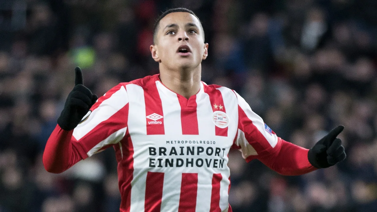 Ihattaren voorkomt afgang PSV in KNVB-beker