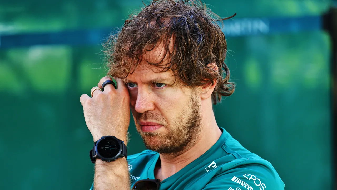 Vettel wil levenslange verbanning misdragende Formule 1-fans: 'Deze mensen moeten zich schamen'