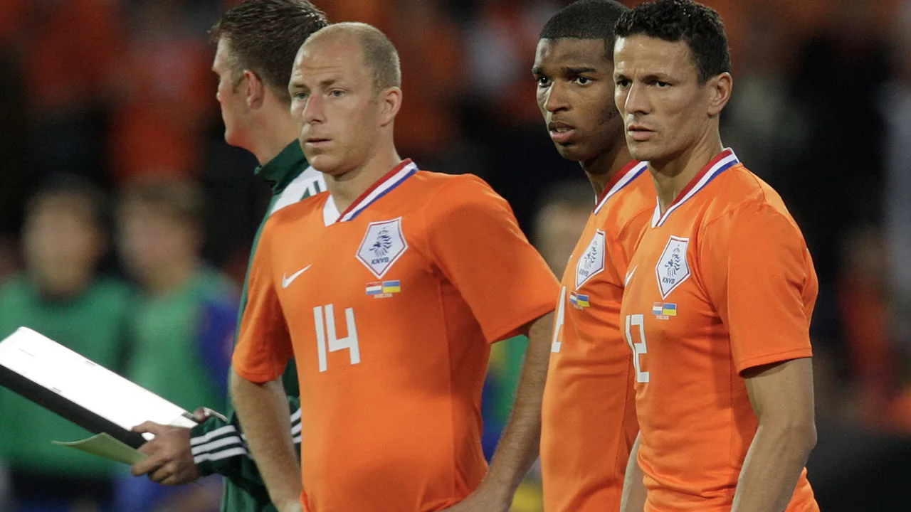 Oud-international De Cler: 'Eigenlijk verdient hij de aanvoerdersband bij Oranje'