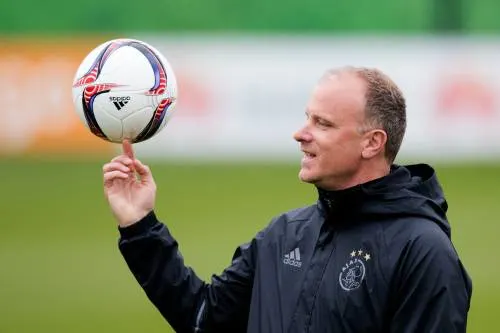 Bergkamp aan de slag bij Almere City FC