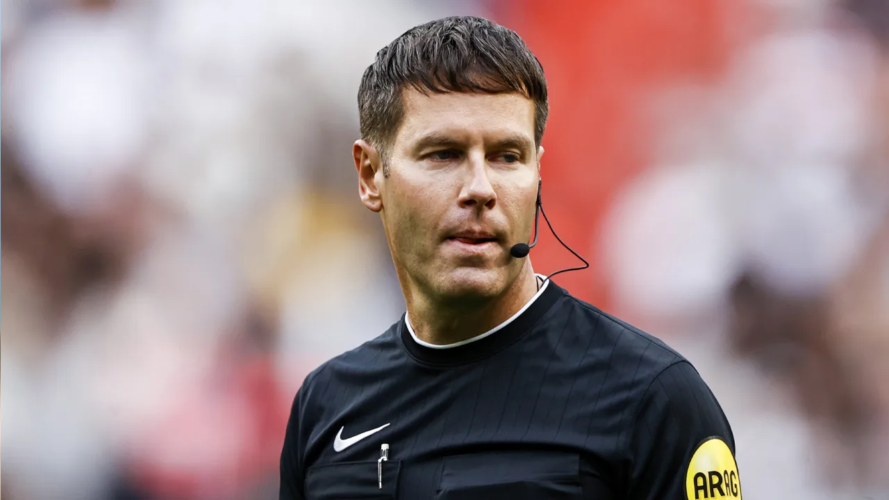 'Danny Makkelie is momenteel de allerslechtste scheids die er is!'