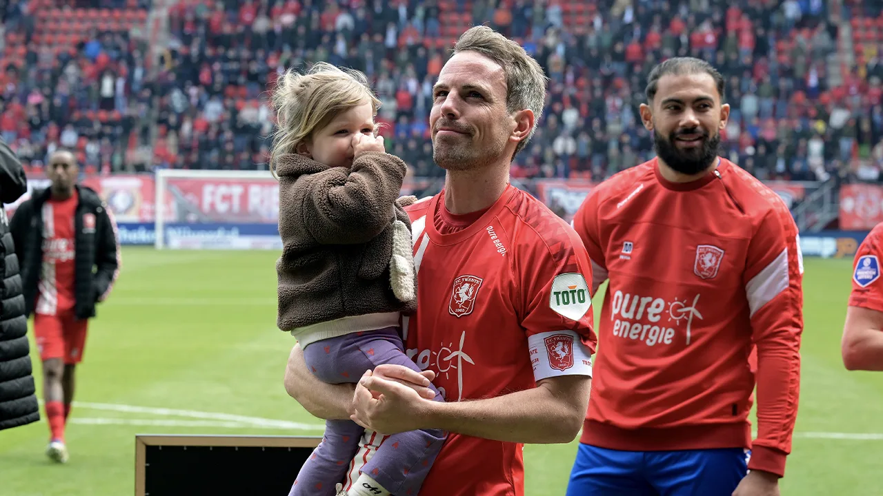 FC Twente-icoon Wout Brama stopt als prof
