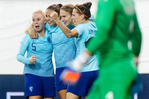 Voetbalsters voor de tweede keer naar WK