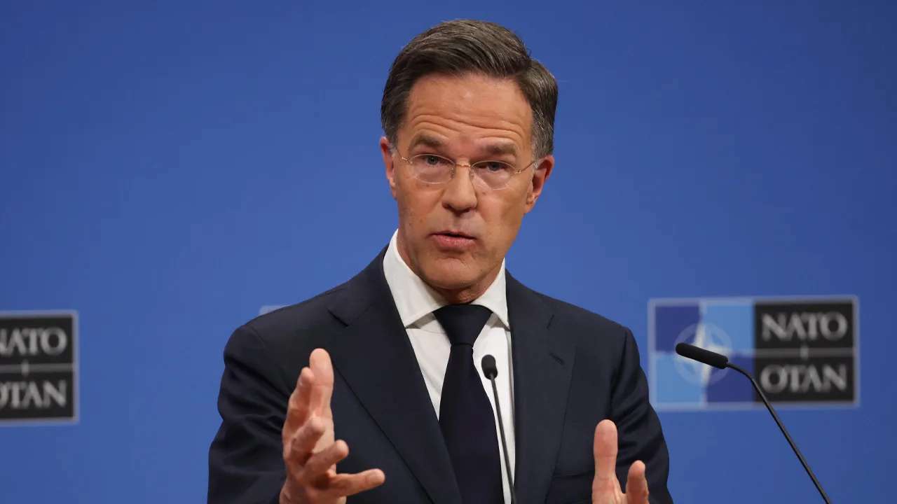 Mark Rutte, Hugo de Jonge en Jaap van Dissel moeten voor coronacommissie komen