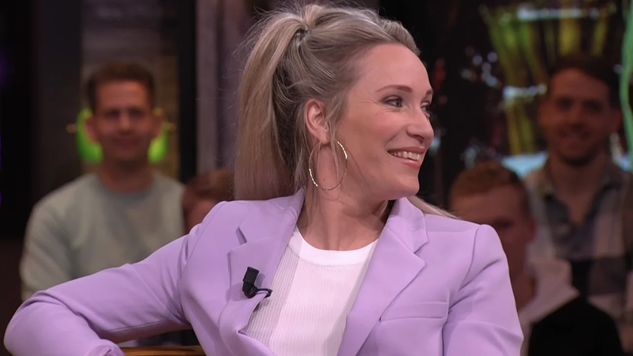 Aflevering Vandaag Inside met Hélène Hendriks, vrijdag 1 april 2022