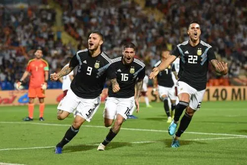 Argentinië wint weer met 2-0 van Mexico