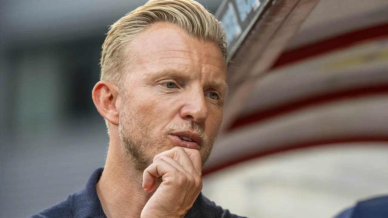 Opnieuw pijnlijke nederlaag voor Dirk Kuyt: ADO onderuit op bezoek bij MVV
