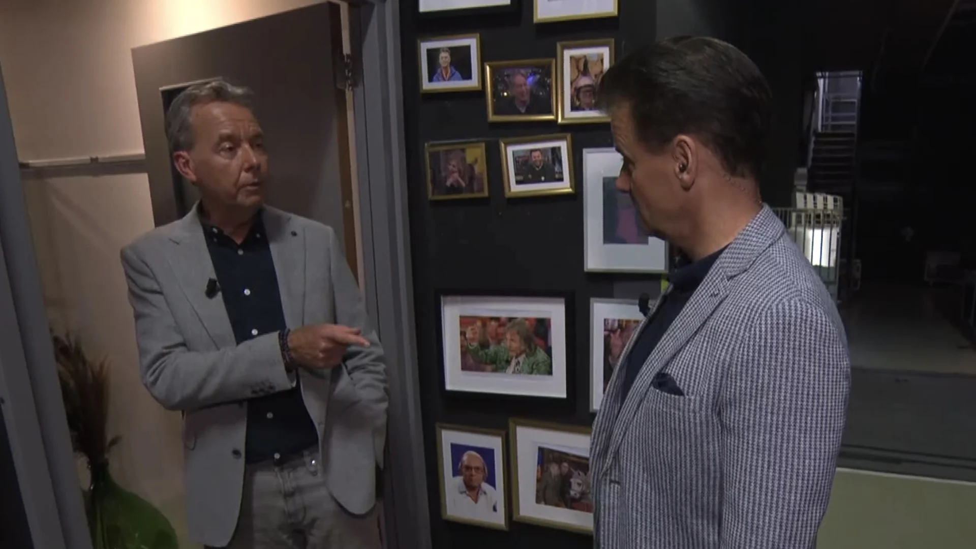 Uniek moment: Valentijn Driessen deelt een welgemeend compliment uit