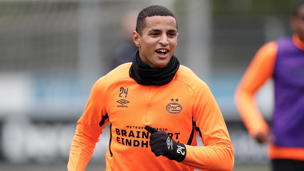 Ihattaren blijft bij PSV: 'Ik heb hier nog niks laten zien'